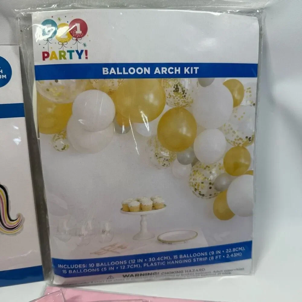 D24 Party Decorations- 5 piece party decorations, walking unicorn and arch ballo